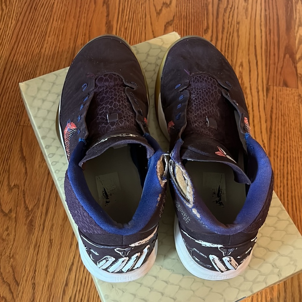 Kobe AD size 9 - Picture 4 of 5